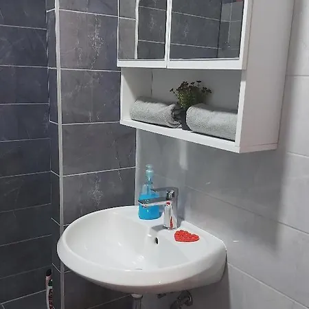 Anja Lägenhet *